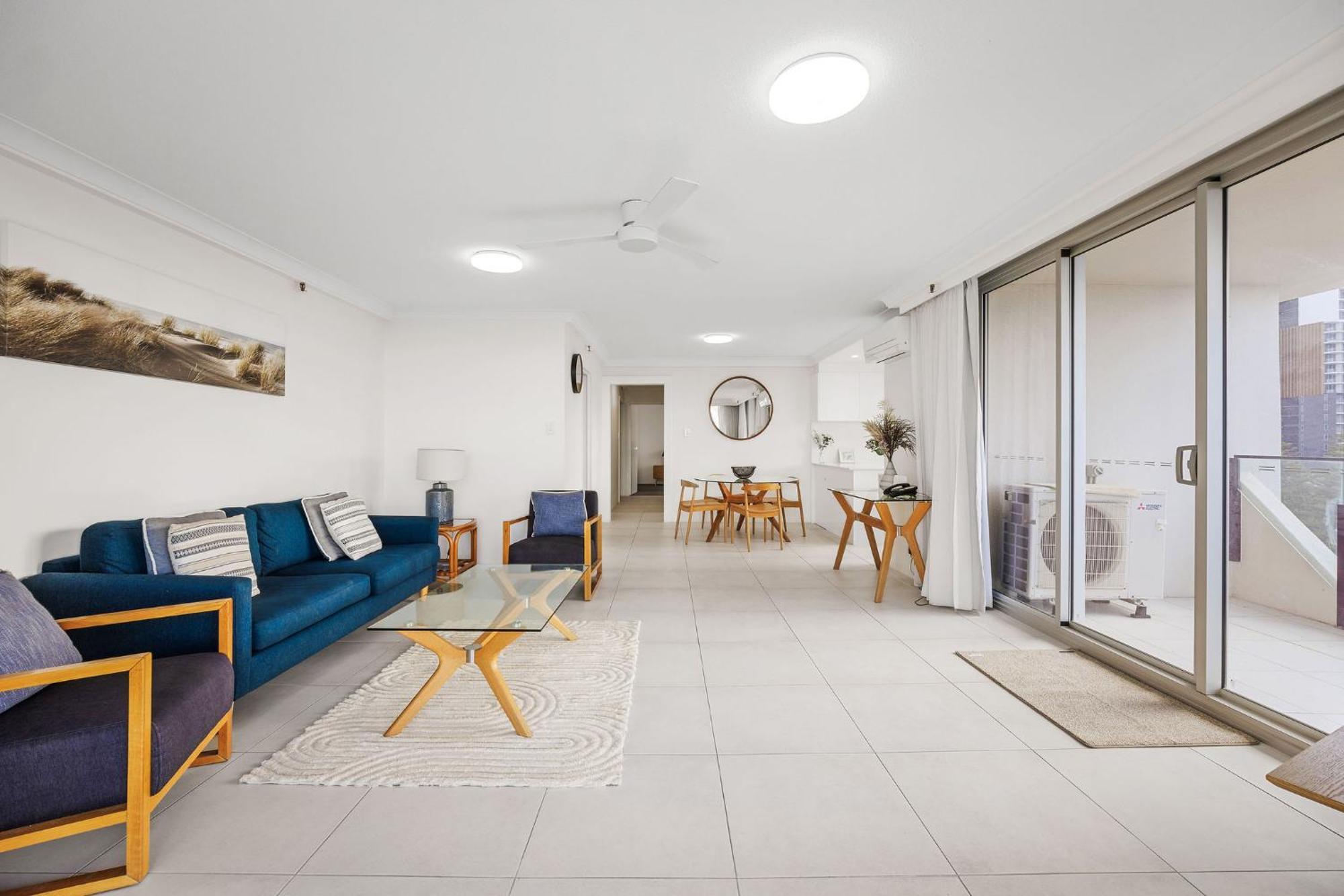 Ultiqa Beach Haven On Broadbeach Gold Coast Exterior photo