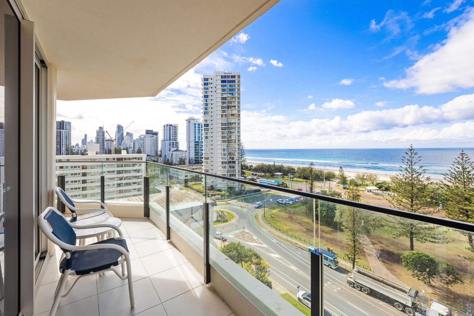 Ultiqa Beach Haven On Broadbeach Gold Coast Exterior photo