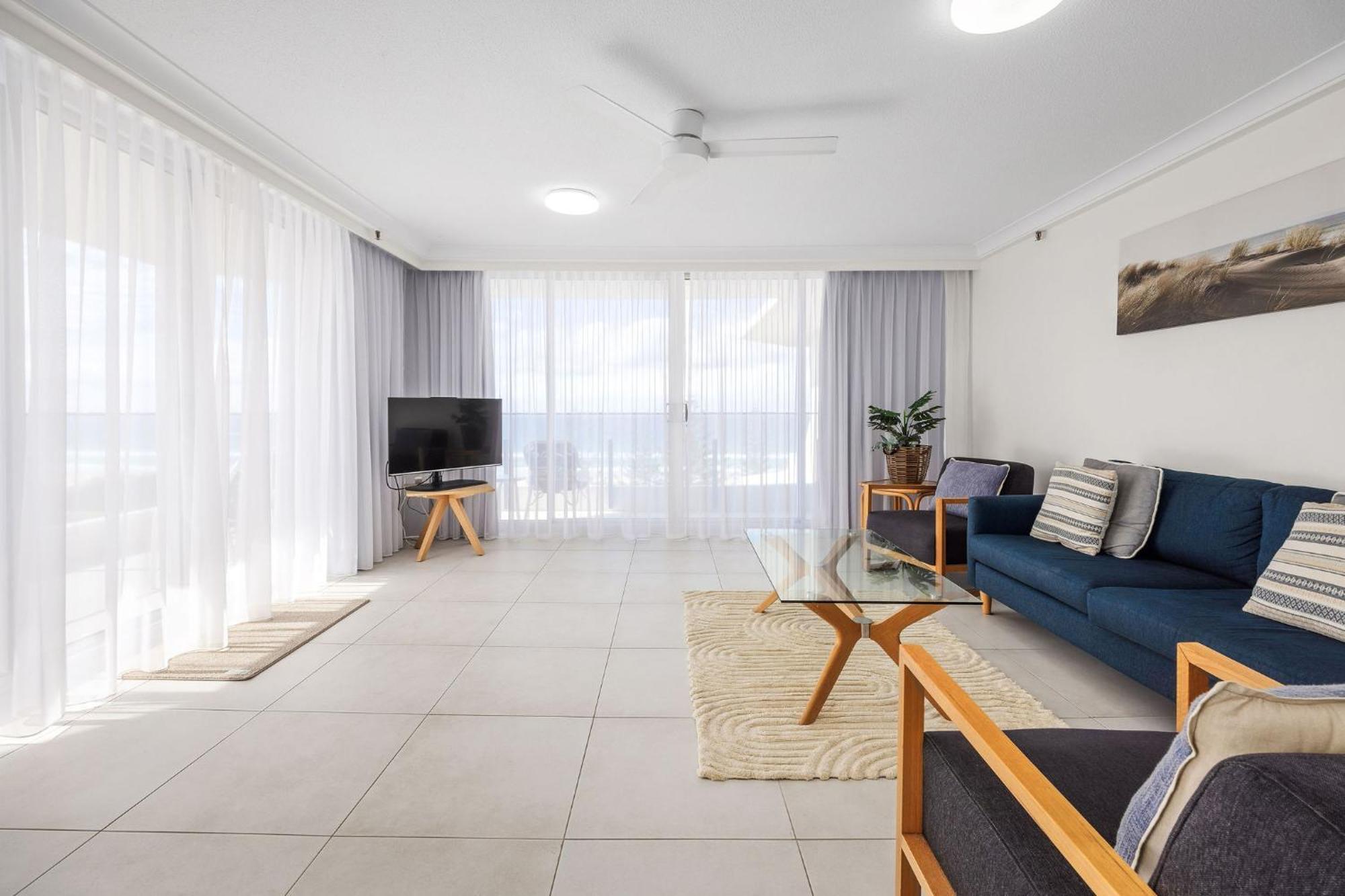 Ultiqa Beach Haven On Broadbeach Gold Coast Exterior photo