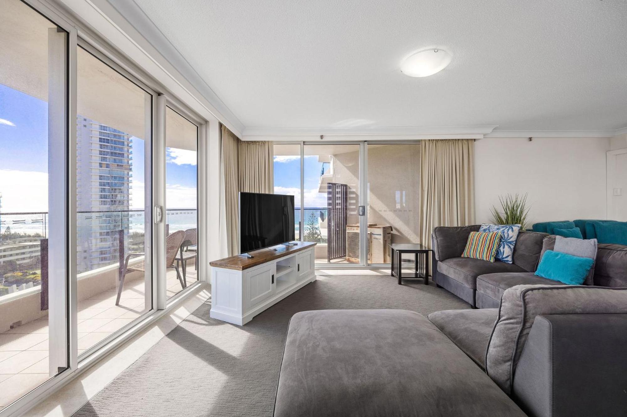 Ultiqa Beach Haven On Broadbeach Gold Coast Exterior photo