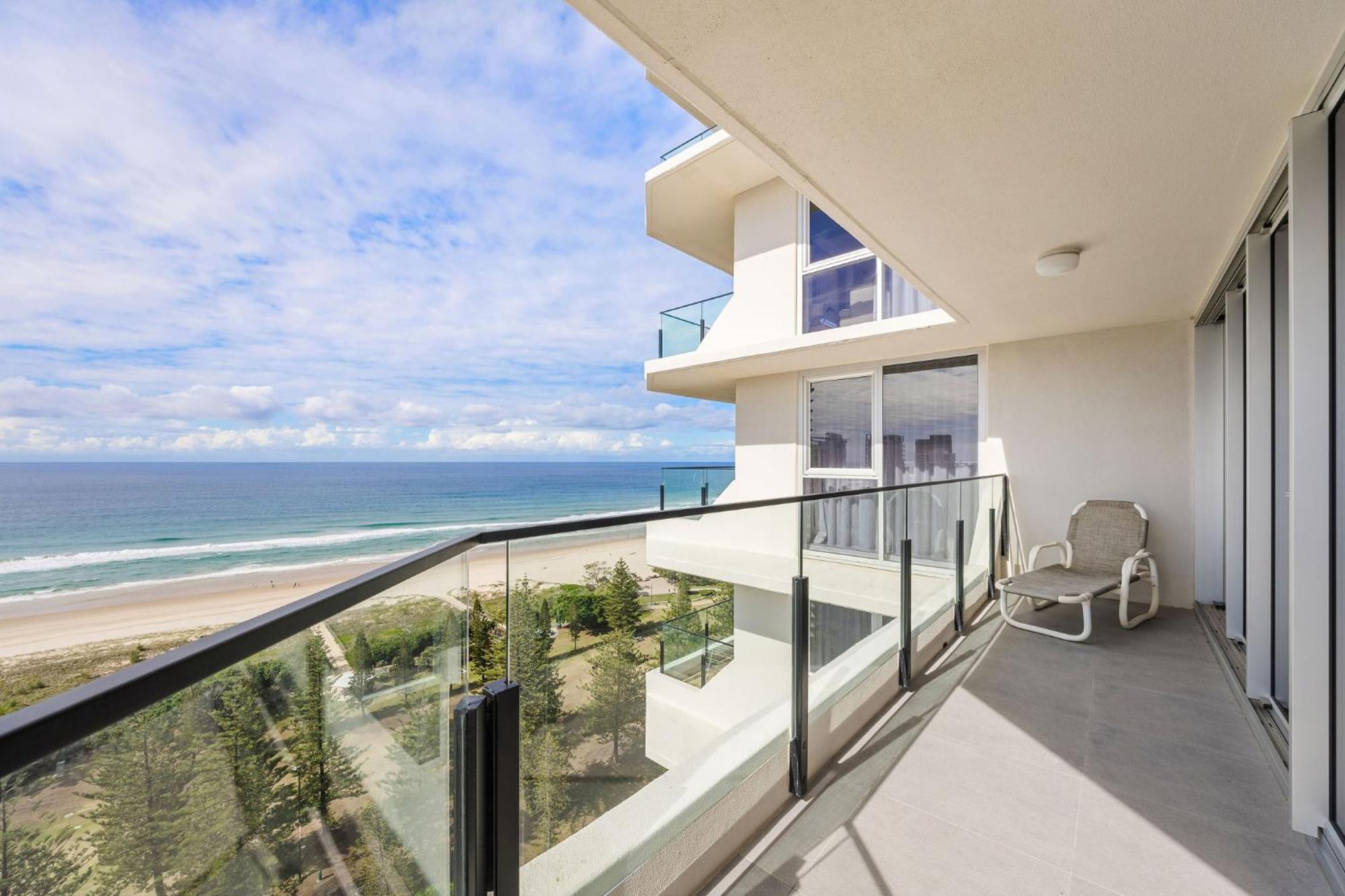 Ultiqa Beach Haven On Broadbeach Gold Coast Exterior photo