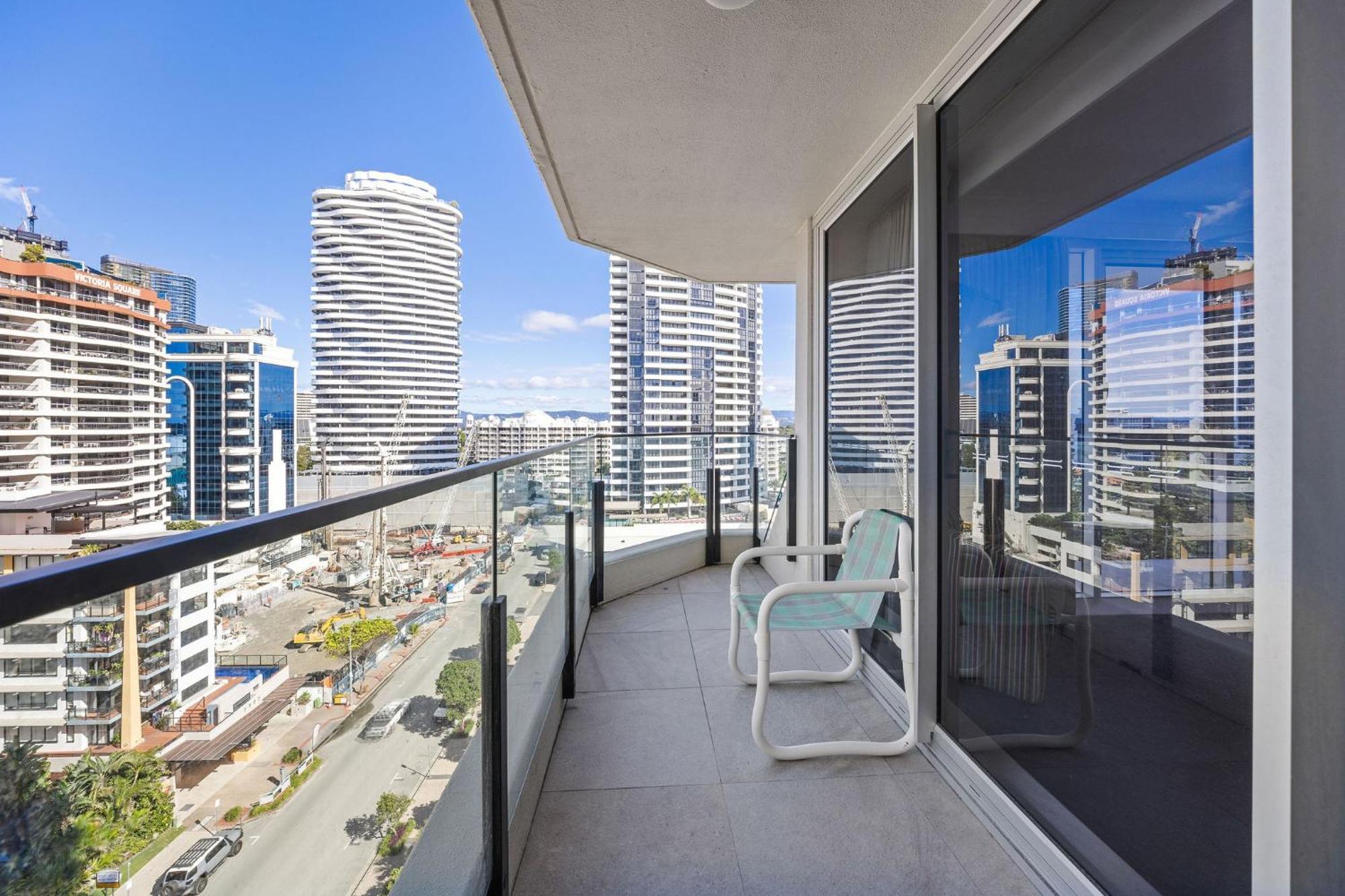 Ultiqa Beach Haven On Broadbeach Gold Coast Exterior photo