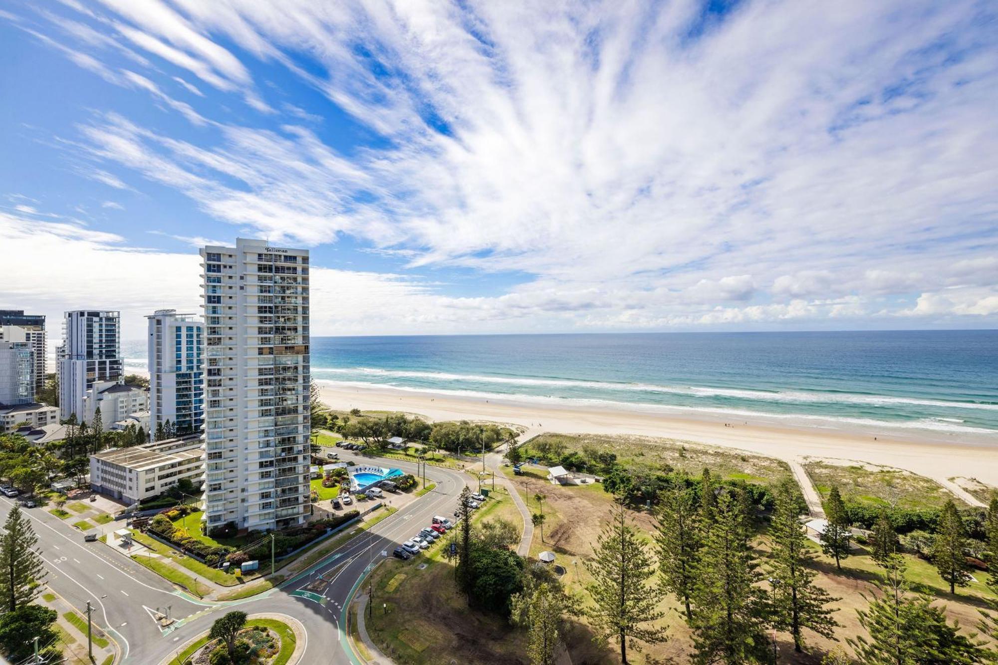 Ultiqa Beach Haven On Broadbeach Gold Coast Exterior photo
