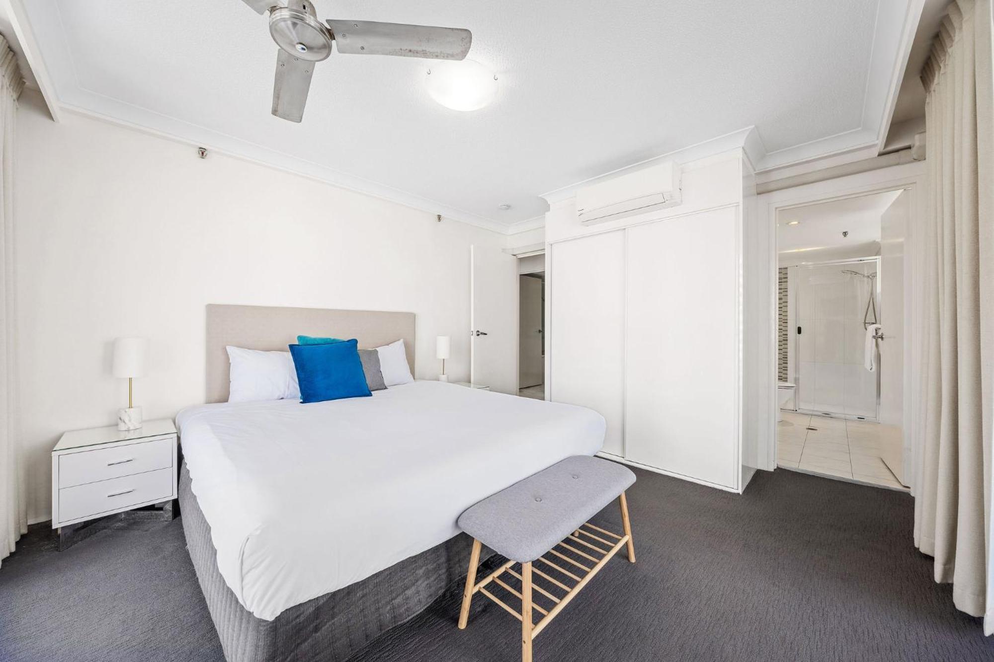 Ultiqa Beach Haven On Broadbeach Gold Coast Exterior photo