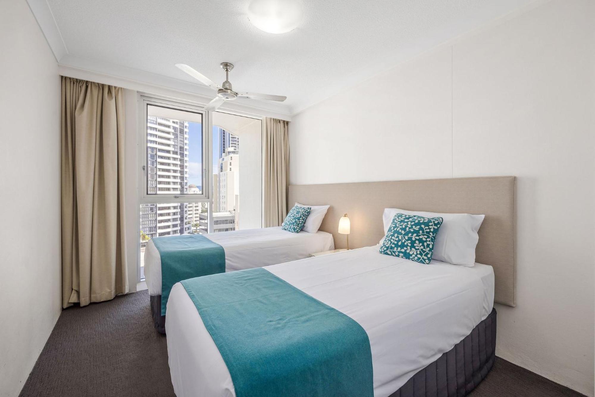 Ultiqa Beach Haven On Broadbeach Gold Coast Exterior photo