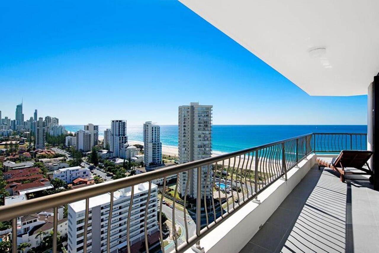 Ultiqa Beach Haven On Broadbeach Gold Coast Exterior photo