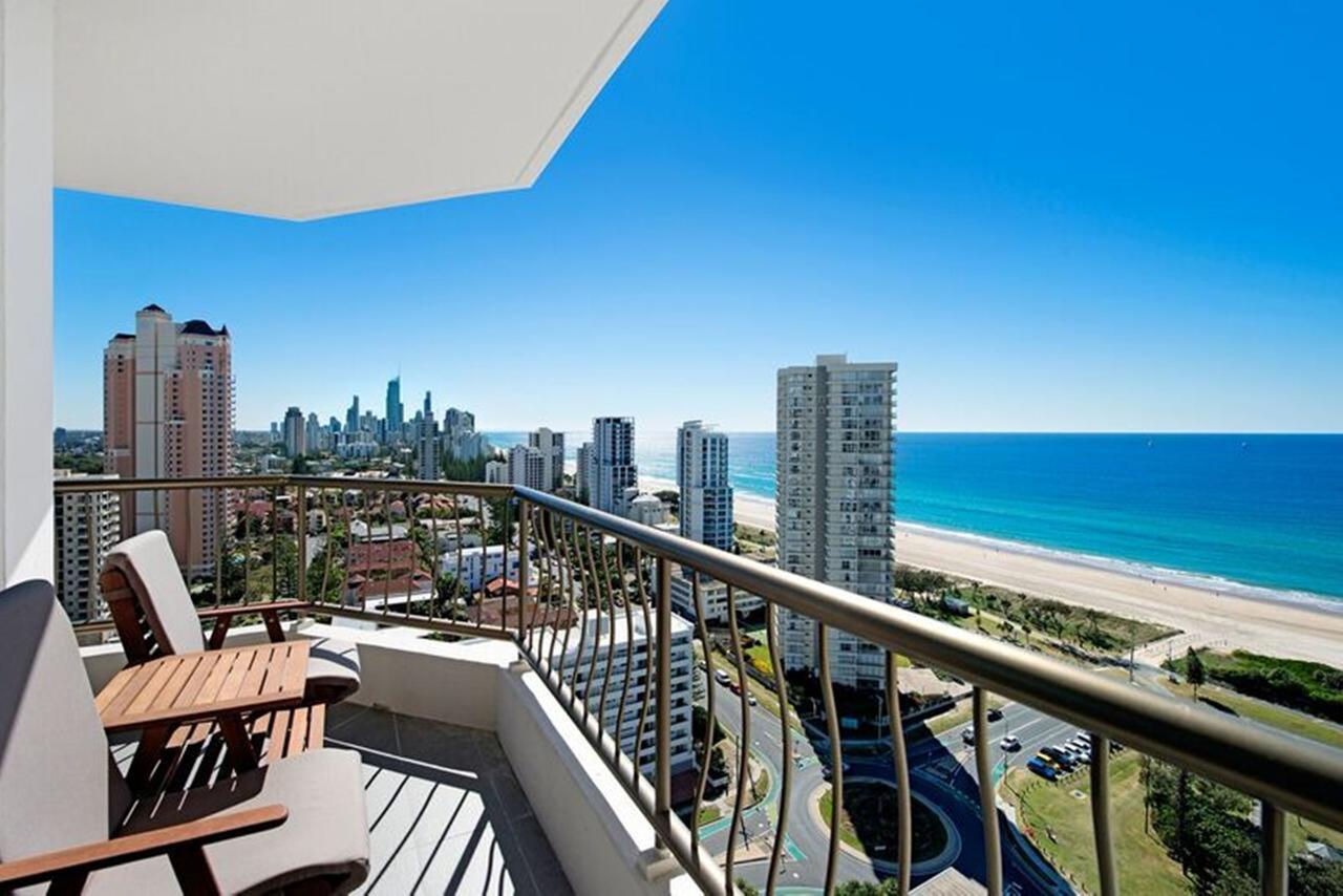 Ultiqa Beach Haven On Broadbeach Gold Coast Exterior photo